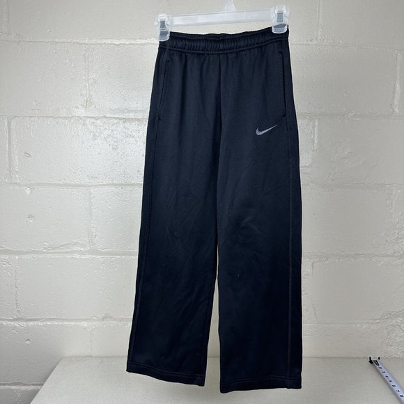 Nike Therma - Fit Sweat Pants Boys Size Medium Black Straight Leg - Picture 1 of 6